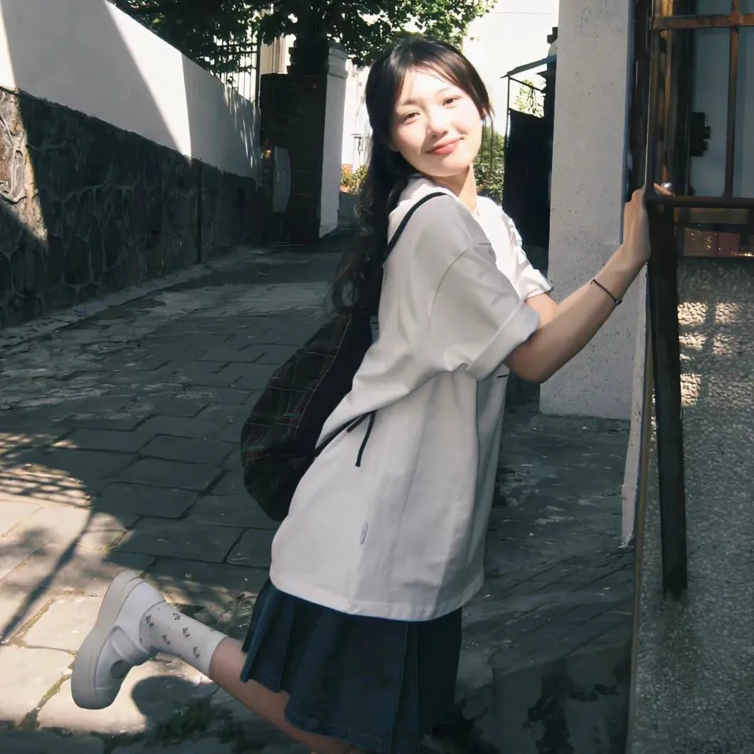 偏我来时又逢君